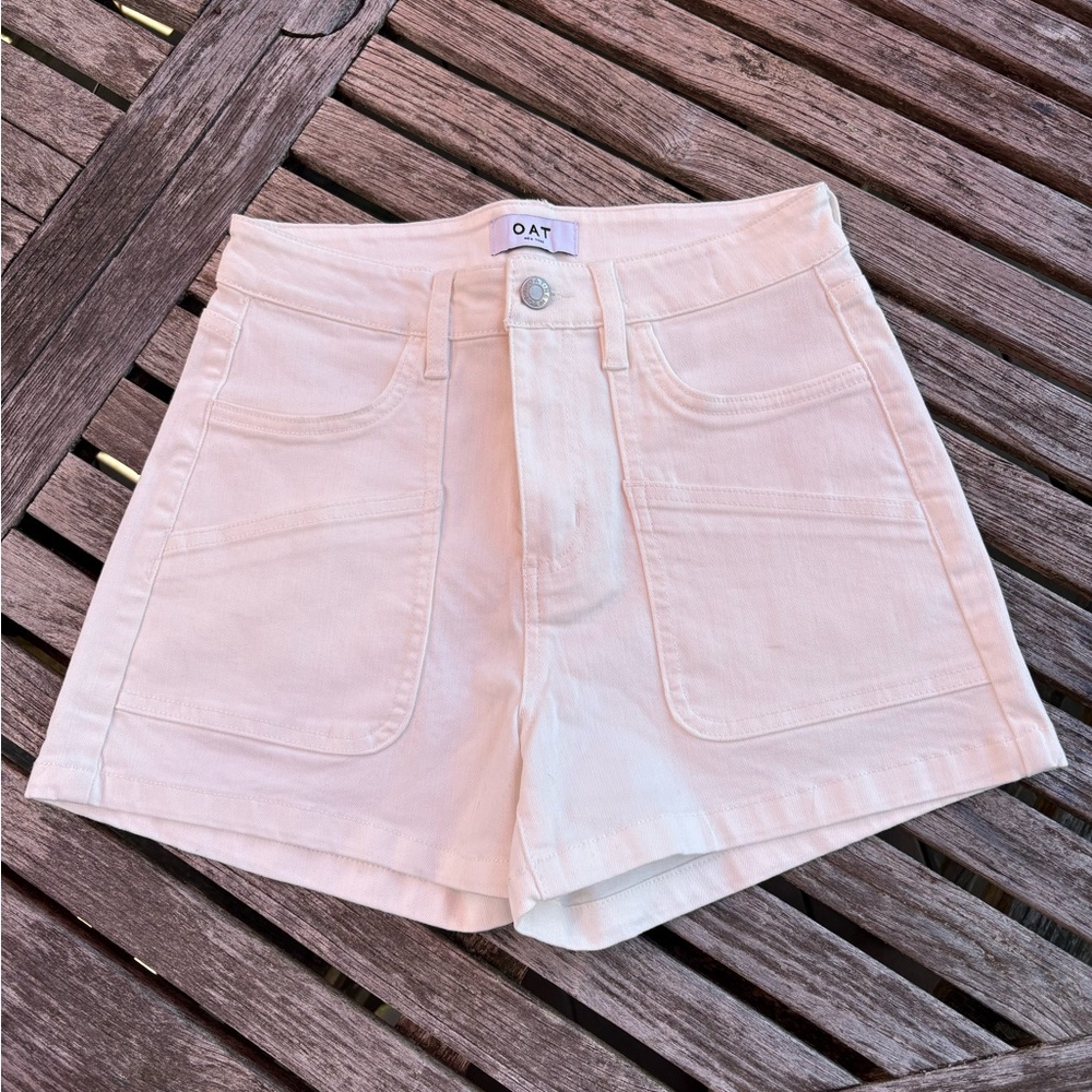 Oat New York Cream High Waist Shorts